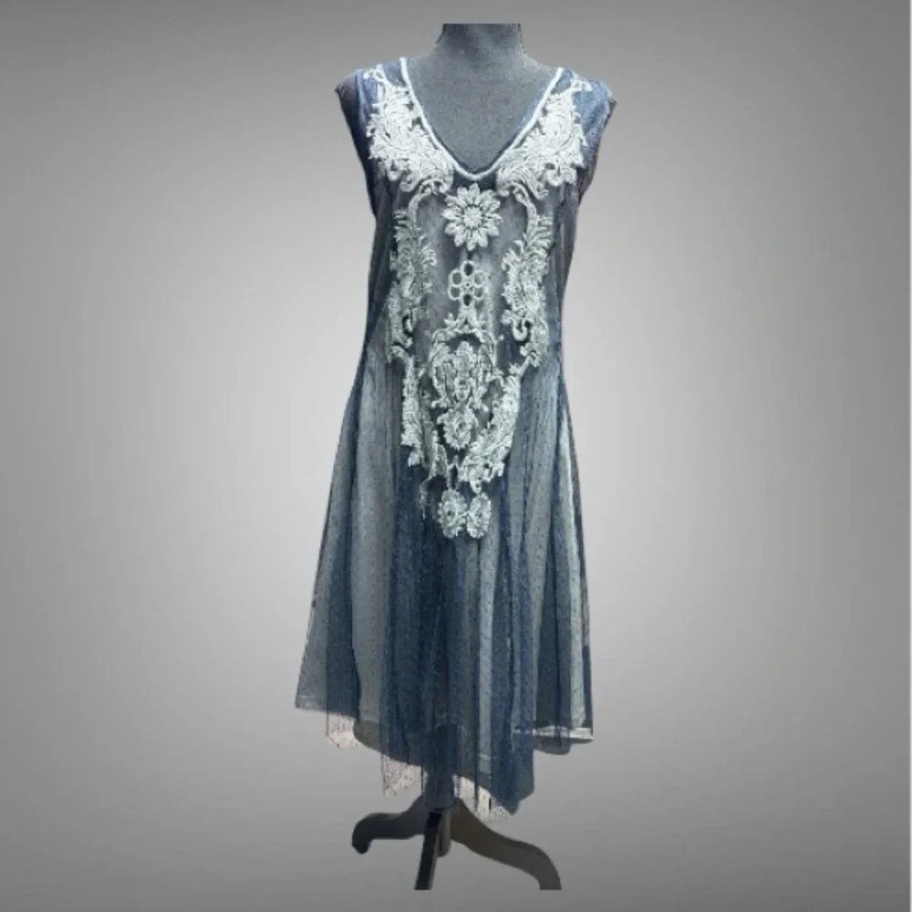 solitaire lace dress Solitaire Dresses | Nwt Solitaire Lace Maxi Dress With High Low Detail In Front | Color: Tan | Size: S